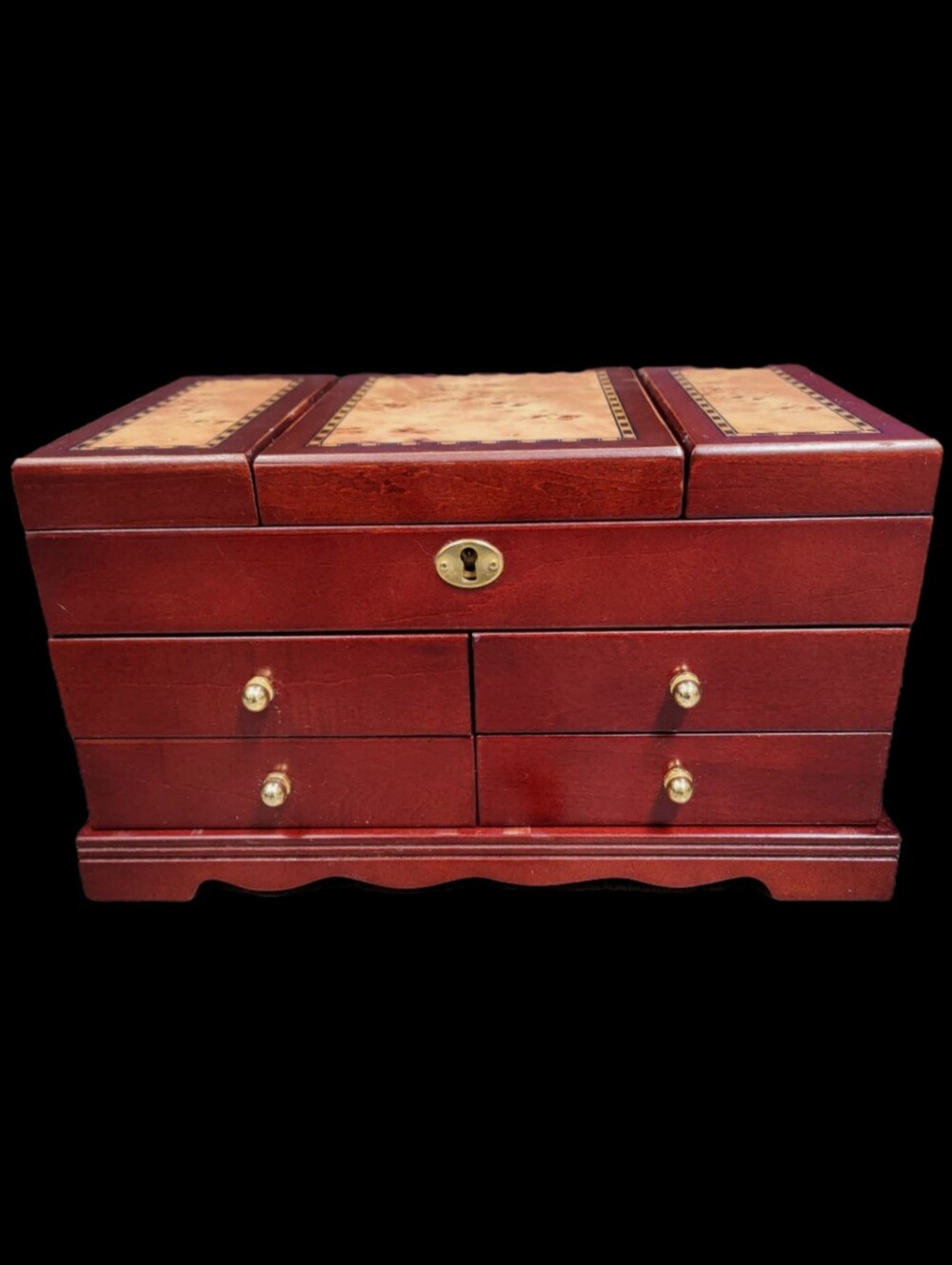 Joanna Constantine Style Jewelry Box With Key